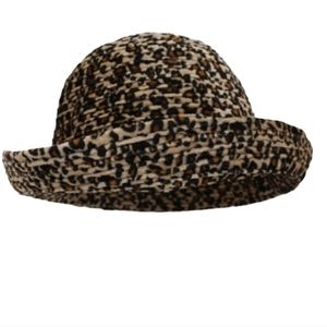 90s Retro Cheetah Bucket Hat